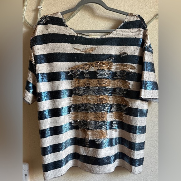 Silence + Noise Sequin Striped Tee – Runs Oversized (Tagged XS) - Picture 3 of 9